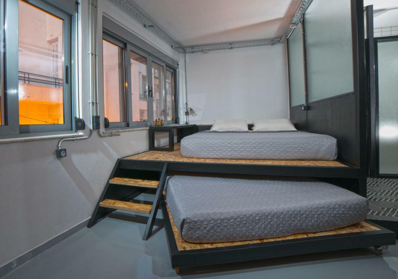 Monastiraki #Wallsfree Citycenter- Unspoiled Athens Apartments Kültér fotó