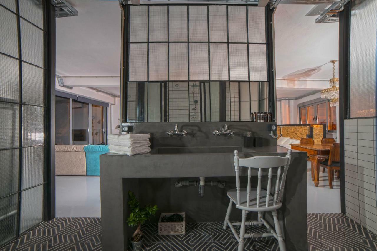 Monastiraki #Wallsfree Citycenter- Unspoiled Athens Apartments Kültér fotó